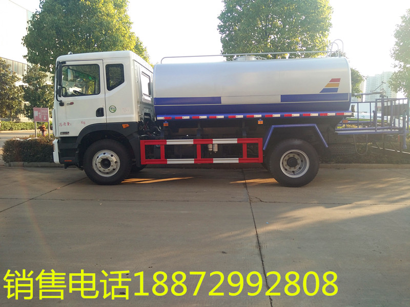 通化灑水車(chē)銷(xiāo)售公司 通化灑水車(chē)銷(xiāo)售公司
